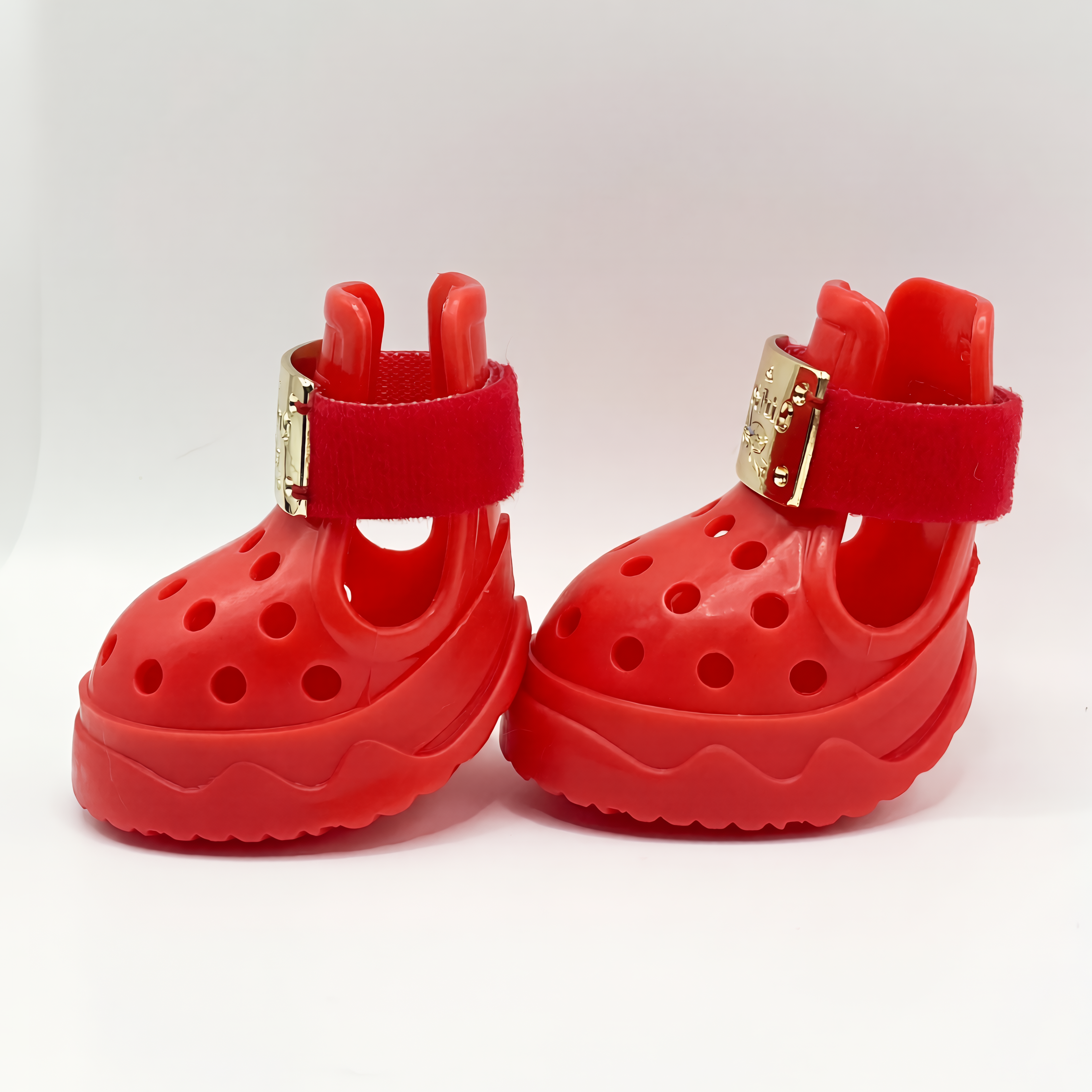 Side profile of a pair of Blessingmychild V1 Singapore limited star-red dog shoes with luxury front gold hardware