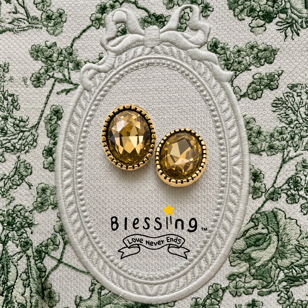 Blessingmychild luxury vintage oval cut dog shoe charms featuring amber champagne eco-resin gemstones with antique gold-toned detailing
